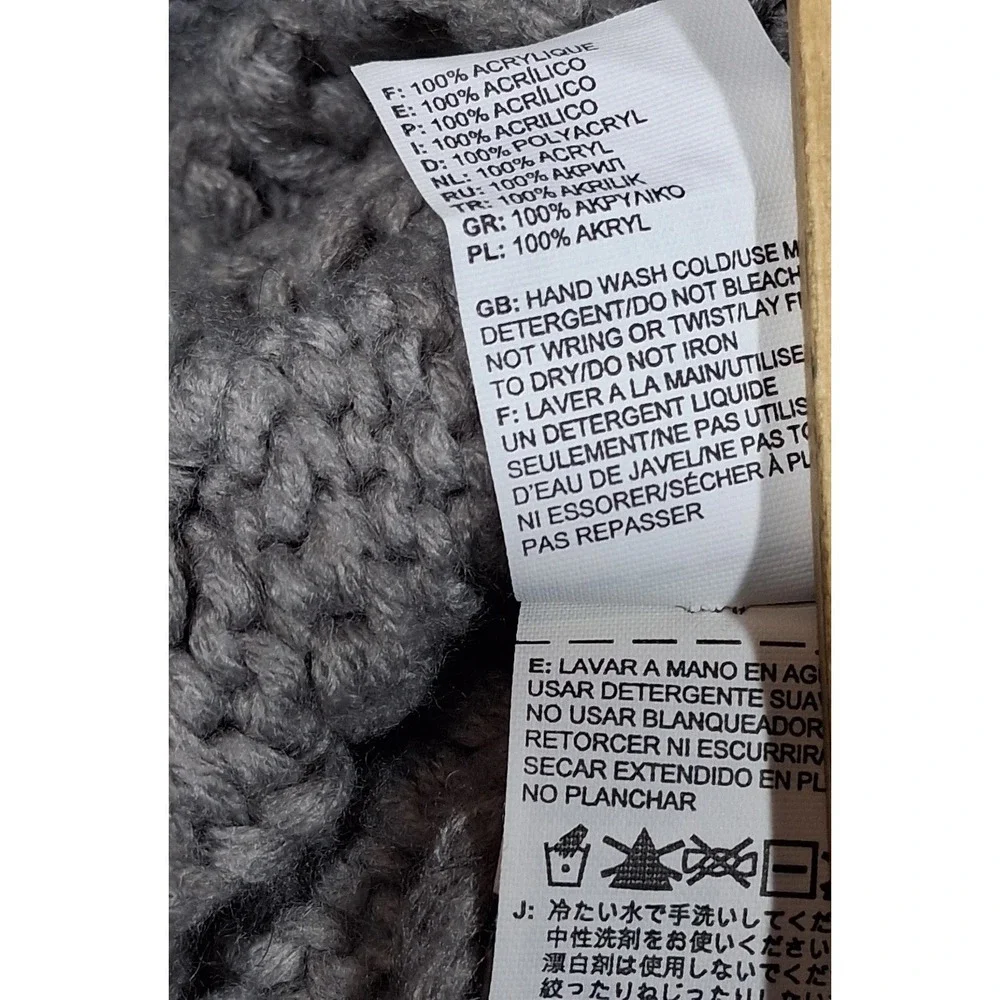 The North Face Gray Cable Knit Pom Beanie Hat CLN6 One‎ Size Mens Womens